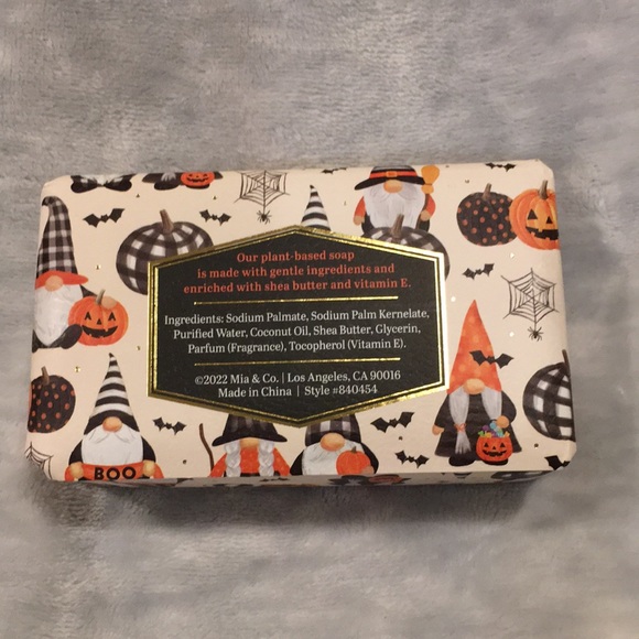 Halloween Pumpkin Scented Carmel Pumpkin Luxury Hand Soap Bar by Mia & Co. NWT - Picture 6 of 12